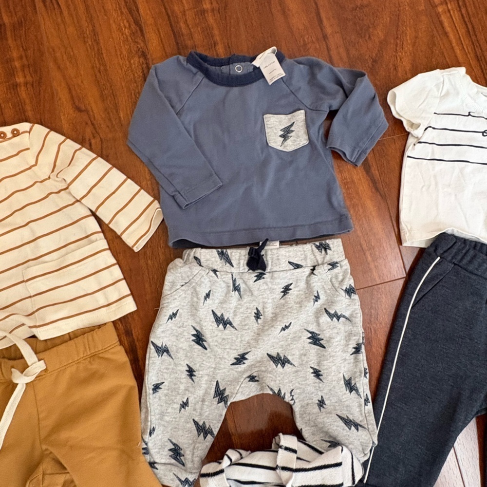 10 Piece Baby Clothes Bundle Size 3 - 6 M Nordstrom, Bloomingdale’s, MINICLASIX - Picture 6 of 9